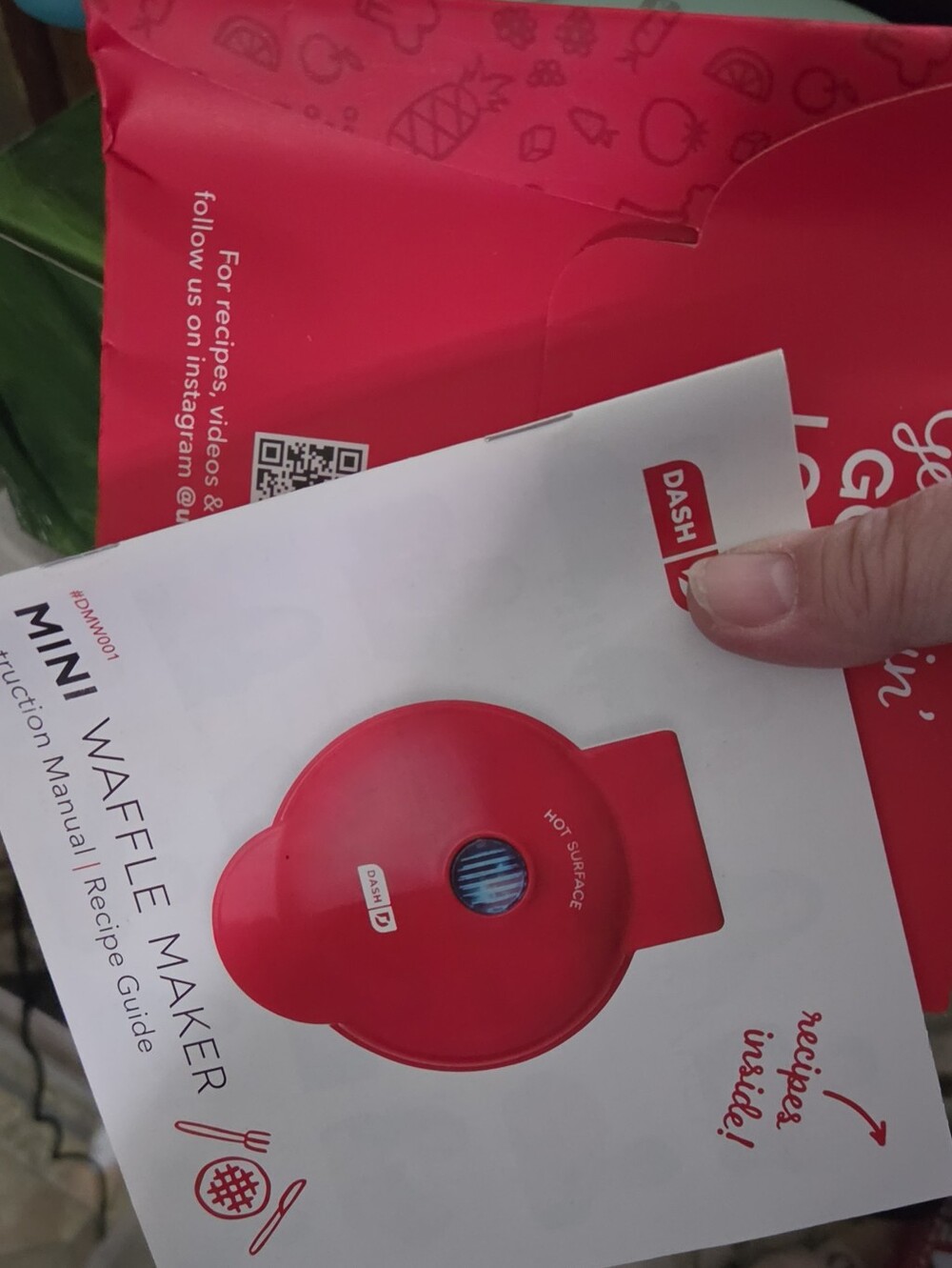 ๐ DASH Mini Waffle Maker, EUC In Box - Picture 5 of 5